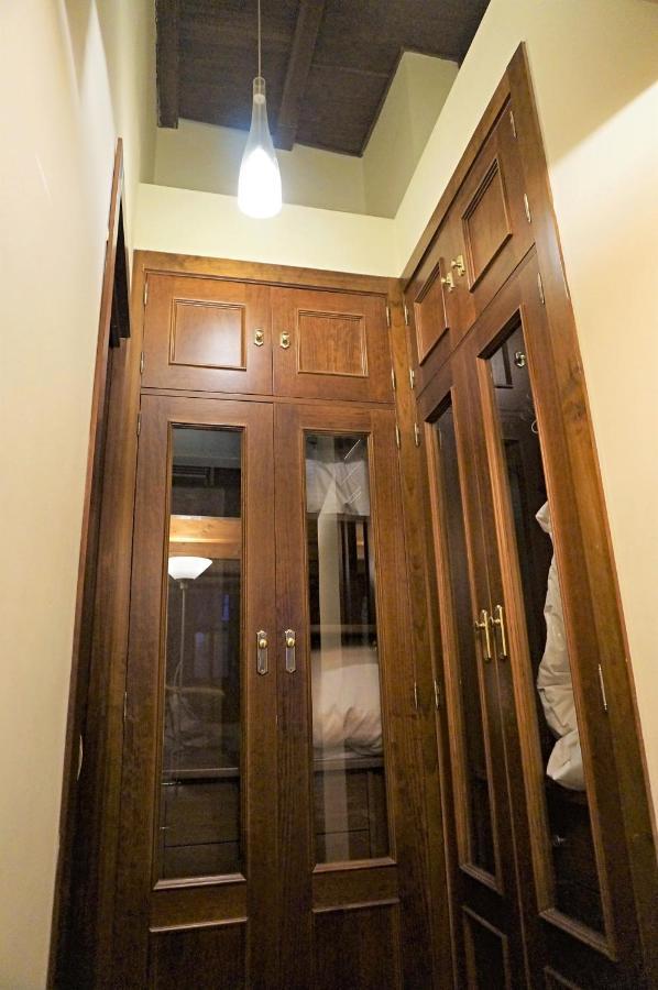 Feria Palace Apartment Sevilla Kültér fotó